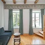 Stylish Old Town By Urban Rent *