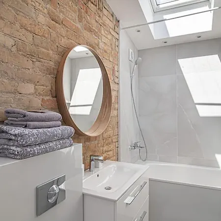 Stylish Old Town By Urban Rent Apartment Vilnius