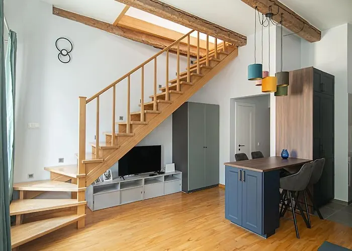 Apartment Stylish Old Town By Urban Rent